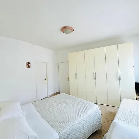 Sunny - Piazza Mazzini - Immobil Relax Apartman *